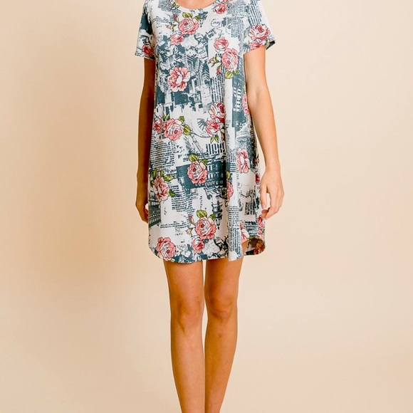 VIAMOR Rustic print Ivory Large Short Sleeve Crew Neck Floral Mid-Thigh T-Dress - Picture 1 of 7